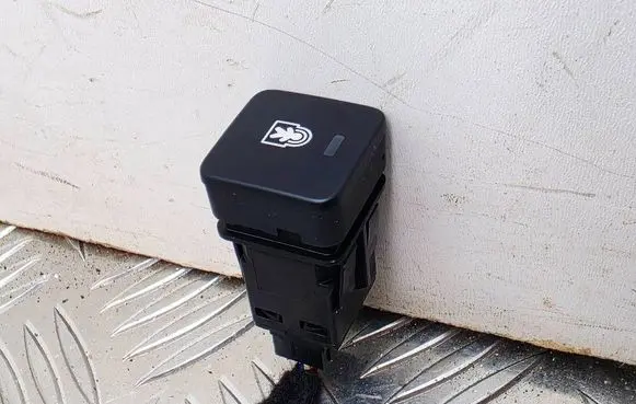 Citroen C4 Cactus Other switches/knobs/shifts 9801944177