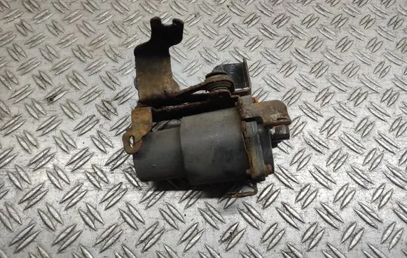 Nissan Juke I F15 Vacuum pump 284K3BV80A EN4026P 4026010747