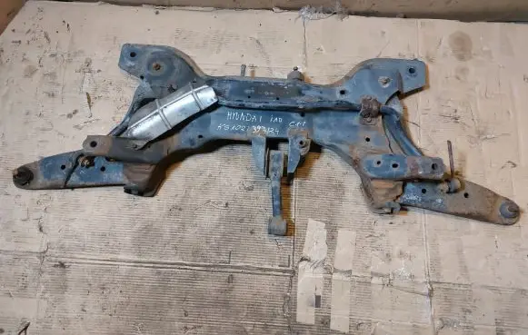 Hyundai i10 Front subframe STRZHYX001