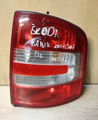 Skoda Fabia Mk1 (6Y) Rear/tail lights 6Y9945112B 6Y9945096B