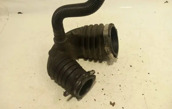 Audi A6 S6 C6 4F Air intake hose/pipe 4F0129615E