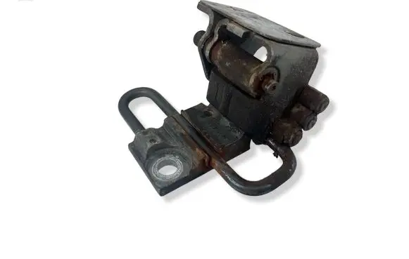 Audi Q7 4L Front door lower hinge 8E0831411E