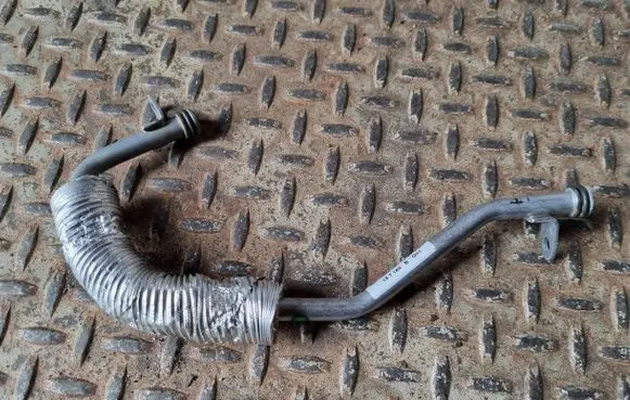 Mercedes-Benz C W205 Coolant pipe/hose A2642030500