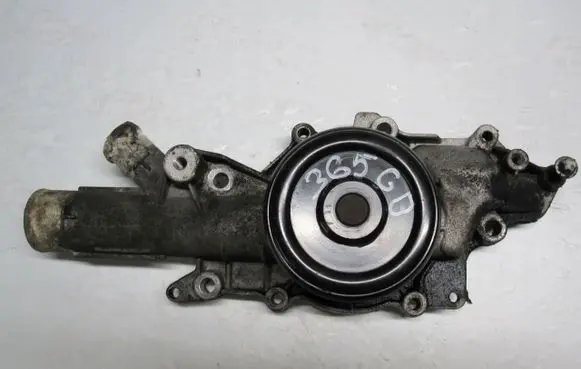 Mercedes-Benz C W204 Water pump 365GB
