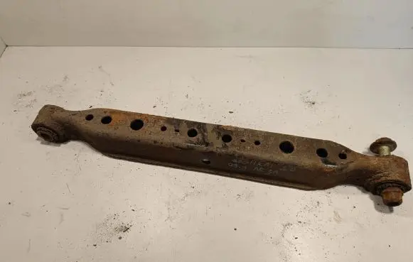 Rear control arm