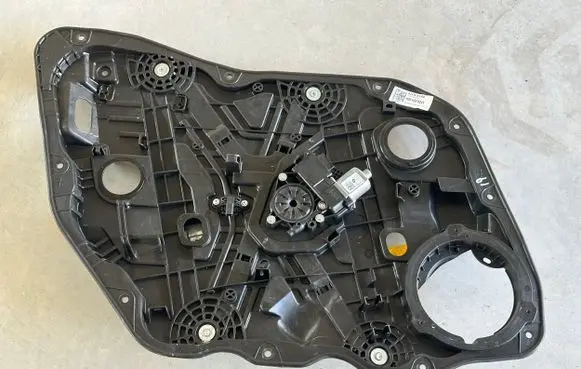 KIA Niro Front door window regulator with motor 82470AT060 82450AT100
