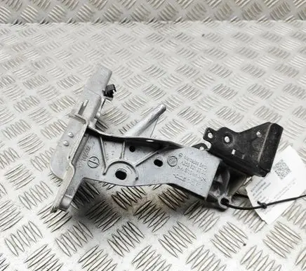 Mercedes-Benz CLS C257 Radiator support slam panel bracket A2536210700