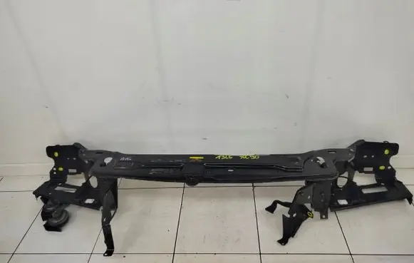Volvo XC90 Radiator support slam panel 