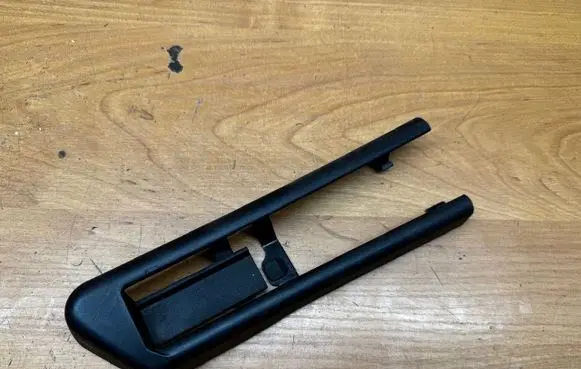 BMW 5 GT F07 Front passenger seat rail trim 6981781 60829010 30E00701