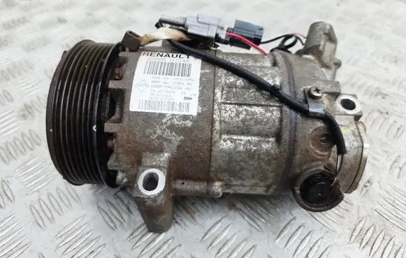 Renault Captur Air conditioning (A/C) compressor (pump) 926000734R