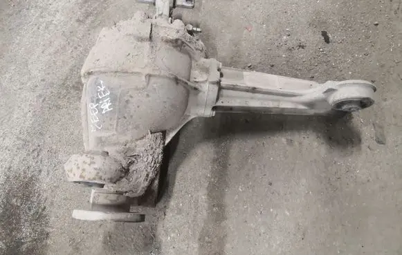 Jeep Grand Cherokee (WK) Front differential DJA 5135693AD