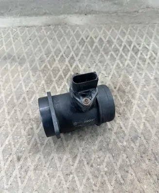 Audi A4 S4 B5 8D Mass air flow meter 0281002216