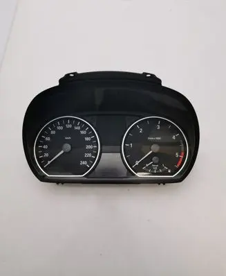 BMW 1 E81 E87 Speedometer (instrument cluster) 916682102
