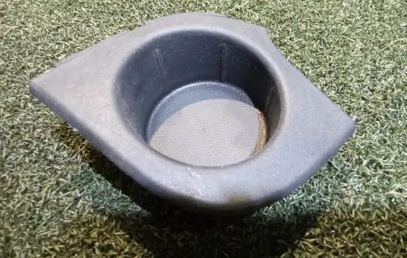Cup holder front