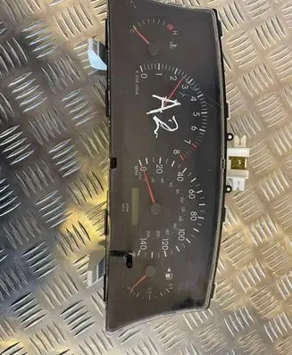 Toyota Corolla E120 E130 Speedometer (instrument cluster) 8380002820