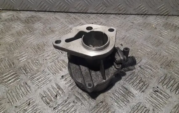 Volvo S40, V40 Vacuum pump 8200072985