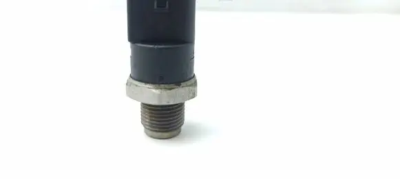 Mercedes-Benz C W203 Fuel pressure sensor A0041536728 0281002504