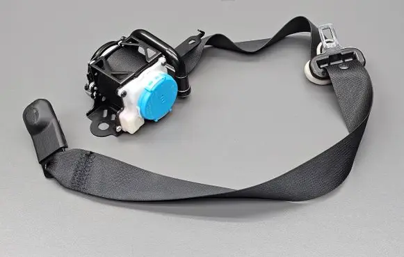 Mazda 3 III Front seatbelt TKAH2EH959 0643010 0443010