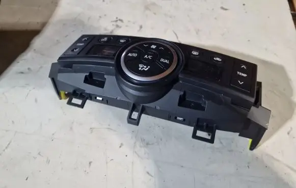 Toyota Verso Climate control unit