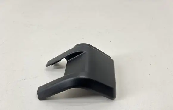 Mini Cooper Countryman F60 Rear seat rail trim cover 7370230