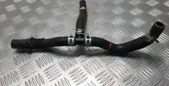 Toyota Land Cruiser (J150) Engine coolant pipe/hose