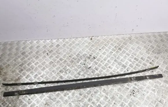Roof trim bar molding cover
