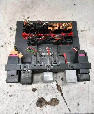 Volkswagen PASSAT B6 Comfort/convenience module 3C0937049L 02191954 F005V00532