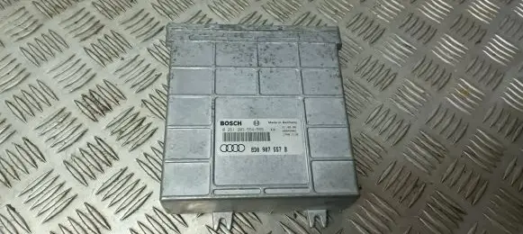 Audi A4 S4 B5 8D Engine control unit/module 8D0907557B 26SA3901 0261203554