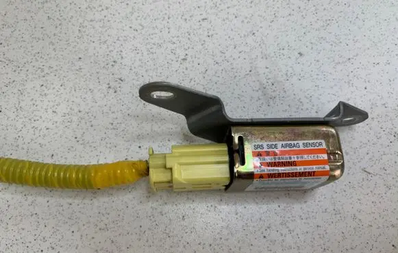 Subaru Legacy Airbag deployment crash/impact sensor 98235AG001 1879000671 98235AG0011879000671