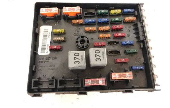 Volkswagen PASSAT B7 Fuse module 3C0937125
