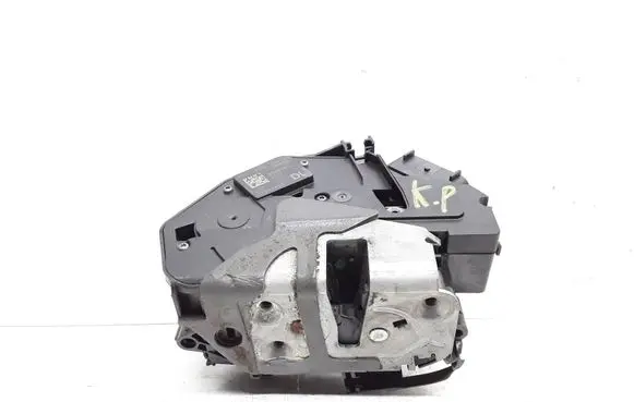Volvo V60 Front door lock 31301738