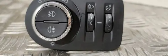 Opel Zafira C Light switch 13294817