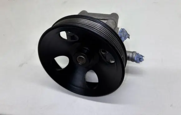 Volvo XC90 Power steering pump 559683