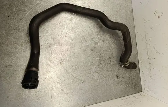 BMW 5 F10 F11 Coolant pipe/hose 