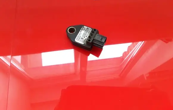 Dodge Nitro Airbag deployment crash/impact sensor P04896061AA