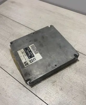 Toyota Corolla E120 E130 Engine control unit/module 8966113230 1758005241 78005241