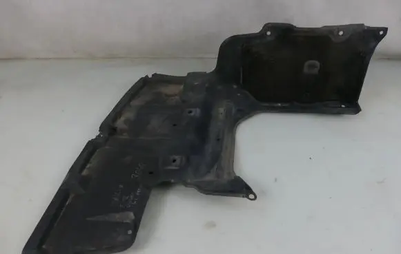 Toyota Corolla E120 E130 Engine splash shield/under tray 51410-02020