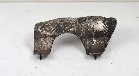 Chrysler Sebring (JS) Heat shield in engine bay 