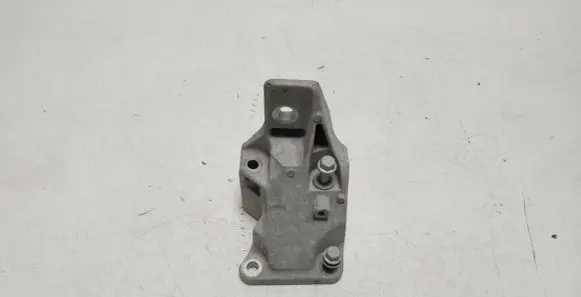 Land Rover Discovery 5 Engine mounting bracket CPLA6037CB LR122399 CPLA6037CC