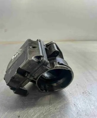 Volkswagen Golf V Throttle valve 03G128063G