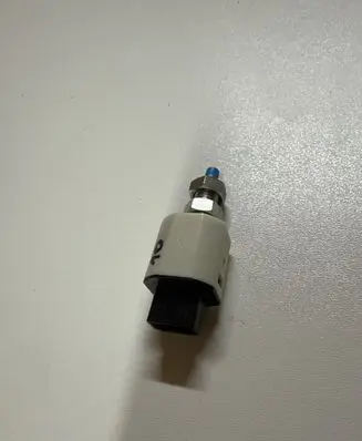 Subaru Forester SK Brake pedal sensor switch 83311AL010 83311AL011