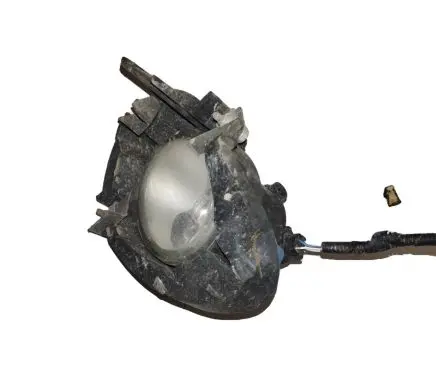 Toyota Avensis T270 Front fog light 82100d041 8210-0d041