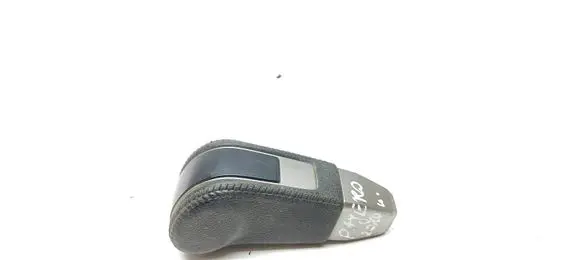 Mitsubishi Pajero Gear lever shifter trim leather/knob