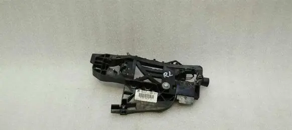 Rear door exterior handle/bracket