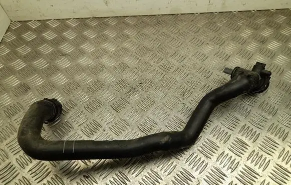 Porsche Macan (95B) Engine coolant pipe/hose 95B121109F