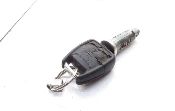 Opel Zafira A Coupe door lock (next to the handle) 