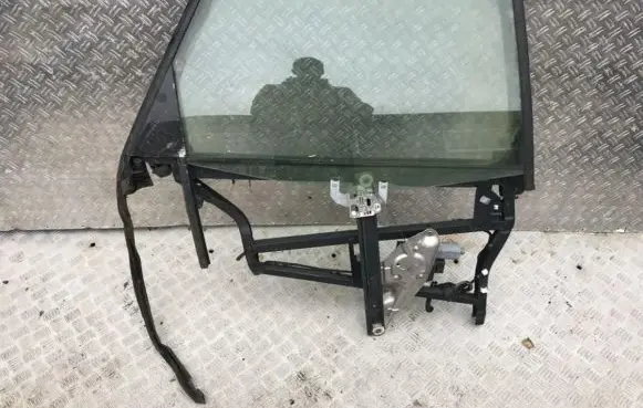 Audi A6 S6 C5 4B Rear door window/glass frame 