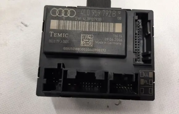 Audi Q7 4L Door control unit/module 4L0959792B