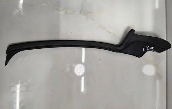 BMW 3 GT F34 Engine compartment rubber 18068510 7289953