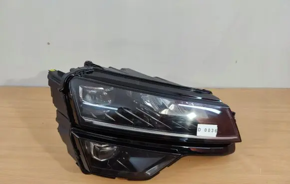 Skoda Karoq Headlight/headlamp 57B941016C